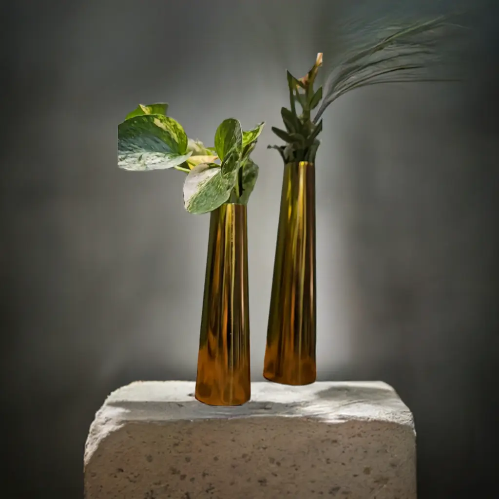 Handmade Iron Vases – Gold Finish Kalaa